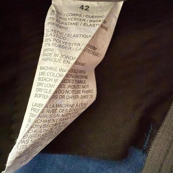 Hogan Classic Navy Flat Front Shorts- 42 - Picture 4 of 4